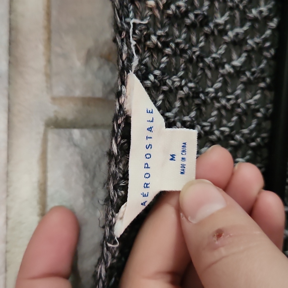 Sweater - Picture 3 of 4